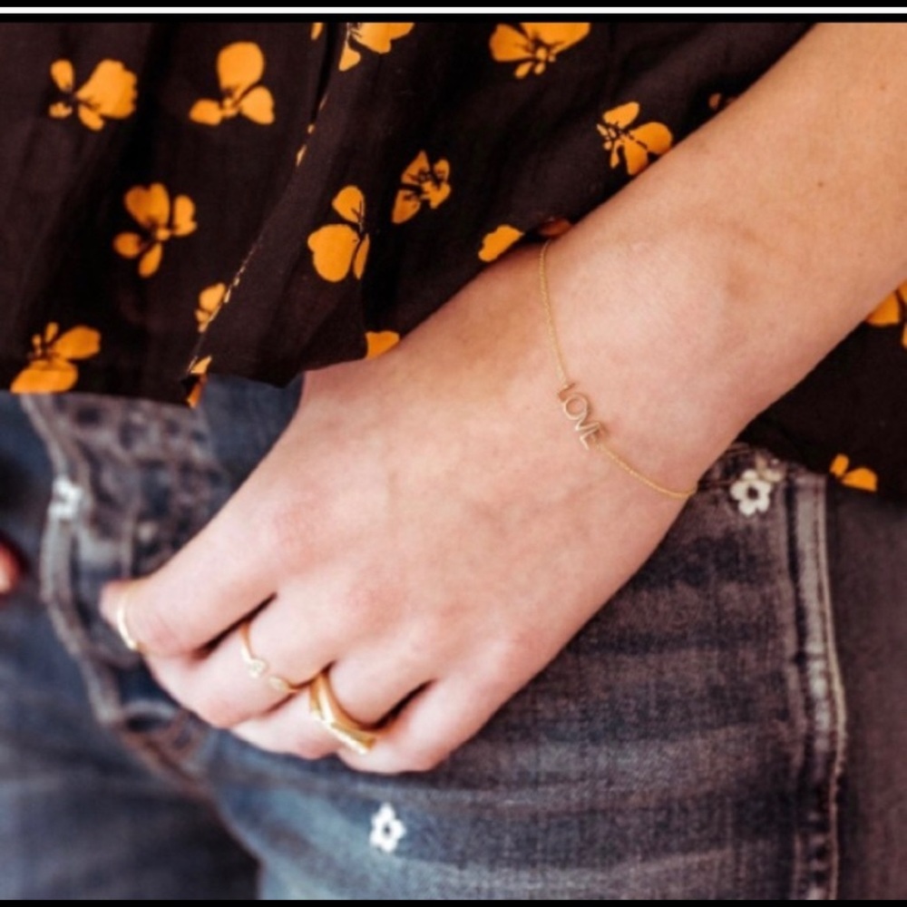 Maya Brenner🤍 LOVE Bracelet